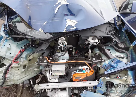 2022 Tesla Model Y Long Range Dual Motor All-Wheel Drive z USA, uszkodzony, nr VIN 7SAYGDEE4NA008153